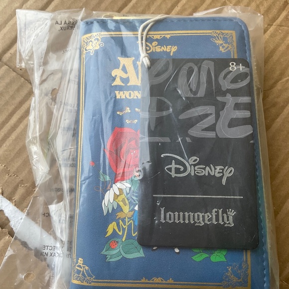 Disney Alice in wonderland loungefly wallet - Picture 1 of 2